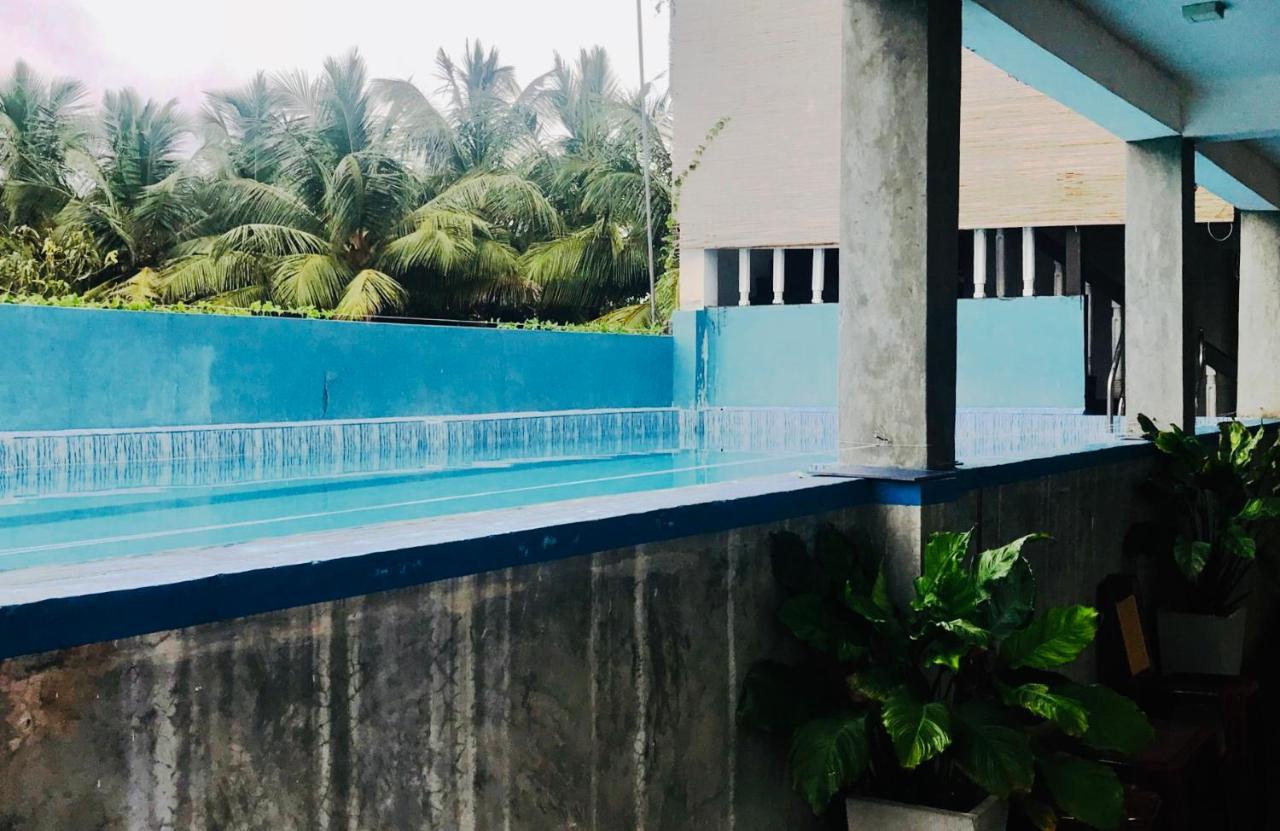 Sea Beach Resort ネゴンボ エクステリア 写真