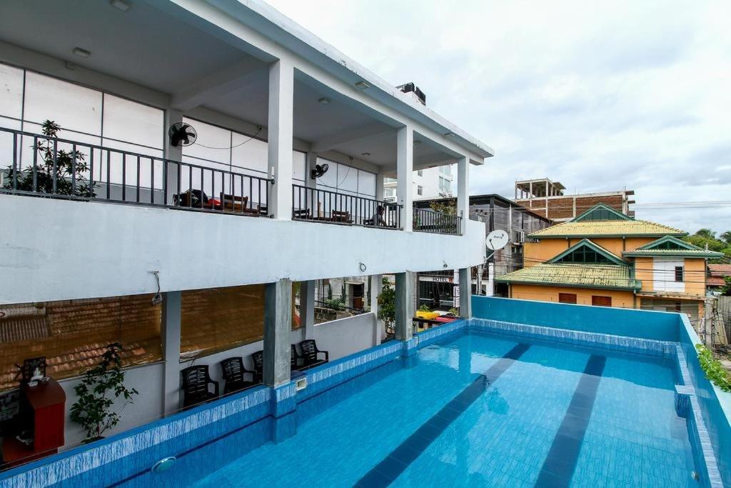 Sea Beach Resort ネゴンボ エクステリア 写真
