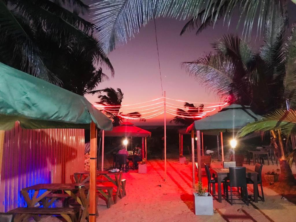 Sea Beach Resort ネゴンボ エクステリア 写真
